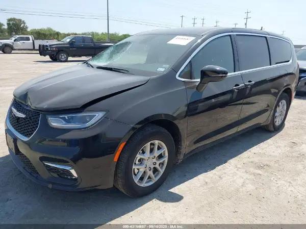 2C4RC1BGXSR593227 2025 CHRYSLER PACIFICA - Image 2