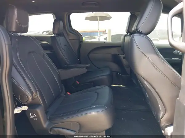 2C4RC1BGXSR593227 2025 CHRYSLER PACIFICA - Image 8