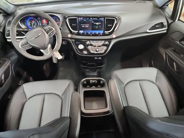 2C4RC1BGXSR612486 2025 CHRYSLER PACIFICA - Image 8