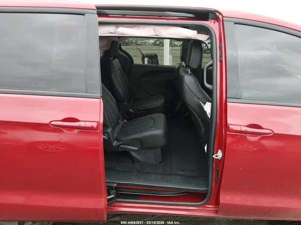 2C4RC1BGXTR164011 2026 CHRYSLER PACIFICA - Image 8