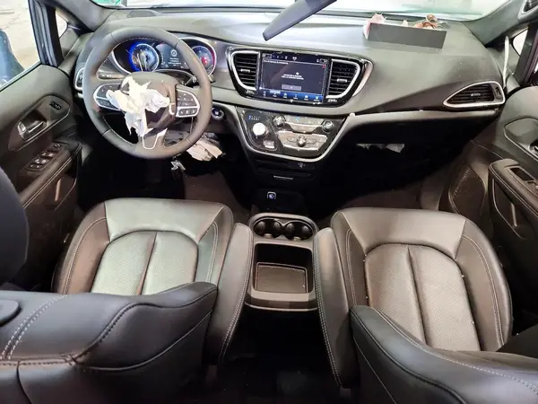 2C4RC1BGXTR167488 2026 CHRYSLER PACIFICA - Image 8