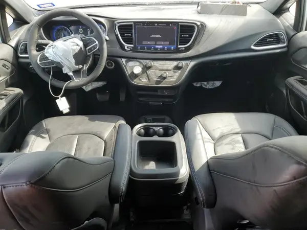 2C4RC1BGXTR167555 2026 CHRYSLER PACIFICA - Image 8