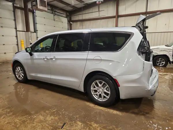2C4RC1BGXTR172819 2026 CHRYSLER PACIFICA - Image 2