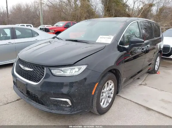 2C4RC1BGXTR174621 2026 CHRYSLER PACIFICA - Image 2
