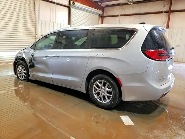 2C4RC1BGXTR174828 2026 CHRYSLER PACIFICA - Image 2