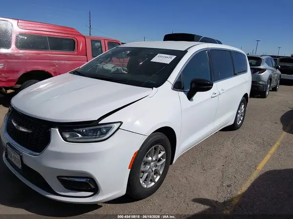 2C4RC1BGXTR186106 2026 CHRYSLER PACIFICA - Image 2