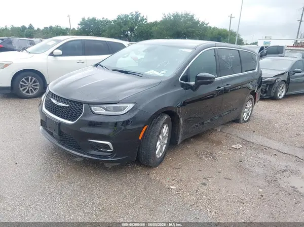 2C4RC1BGXTR231173 2026 CHRYSLER PACIFICA - Image 2