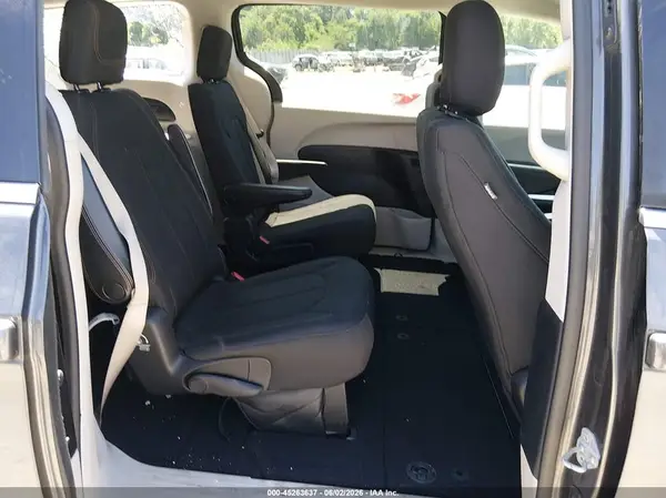 2C4RC1CG0HR509679 2017 CHRYSLER PACIFICA - Image 8