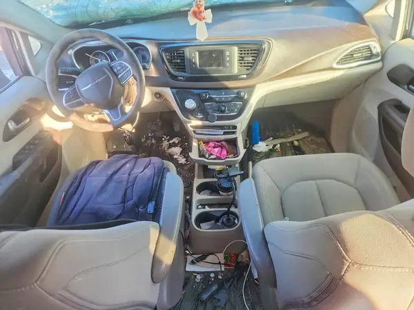 2C4RC1CG0HR533724 2017 CHRYSLER PACIFICA - Image 8