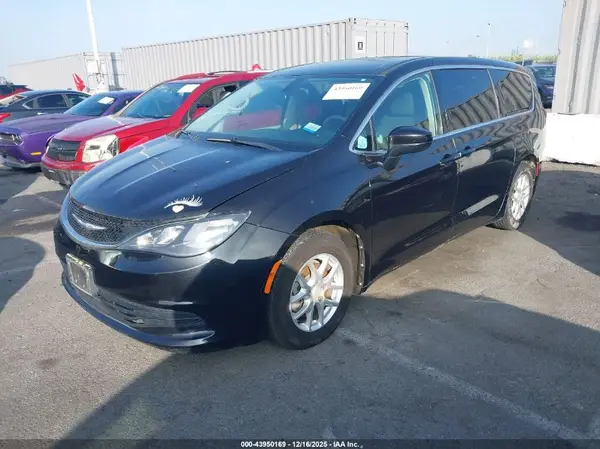 2C4RC1CG0HR735303 2017 CHRYSLER PACIFICA - Image 2