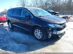 2C4RC1CG0HR824028 2017 CHRYSLER PACIFICA