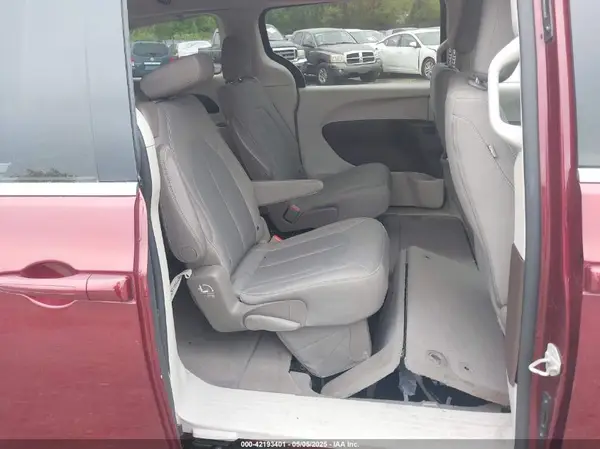 2C4RC1CG0HR836857 2017 CHRYSLER PACIFICA - Image 8