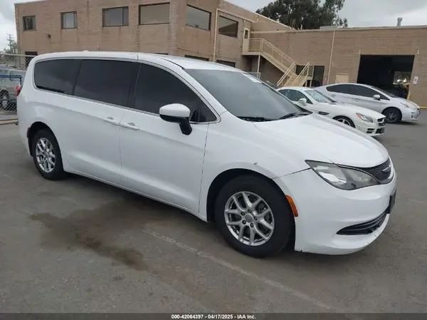 2C4RC1CG0HR837295 2017 CHRYSLER PACIFICA - Image 1