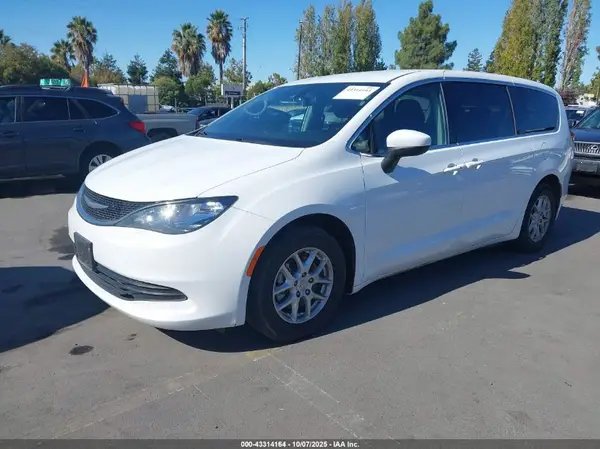 2C4RC1CG0JR158598 2018 CHRYSLER PACIFICA - Image 2