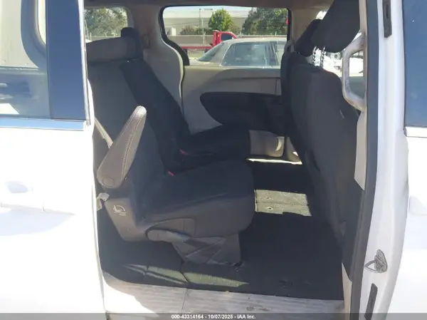 2C4RC1CG0JR158598 2018 CHRYSLER PACIFICA - Image 8