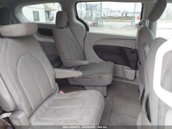 2C4RC1CG0JR235048 2018 CHRYSLER PACIFICA - Image 8