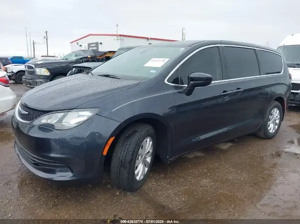 2C4RC1CG0KR720677 2019 CHRYSLER PACIFICA - Image 2