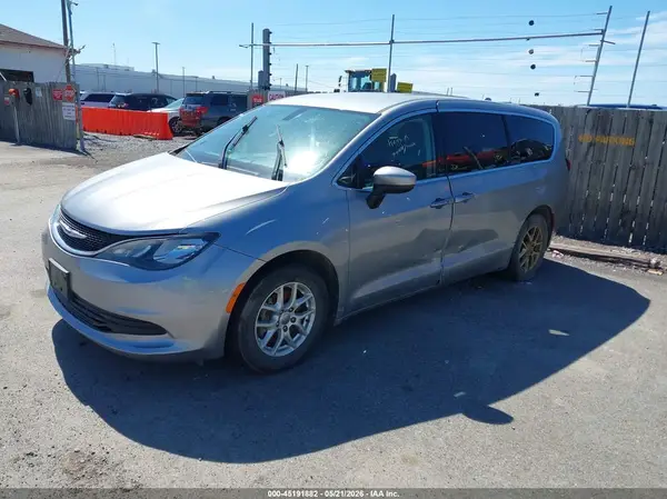 2C4RC1CG0KR733624 2019 CHRYSLER PACIFICA - Image 2