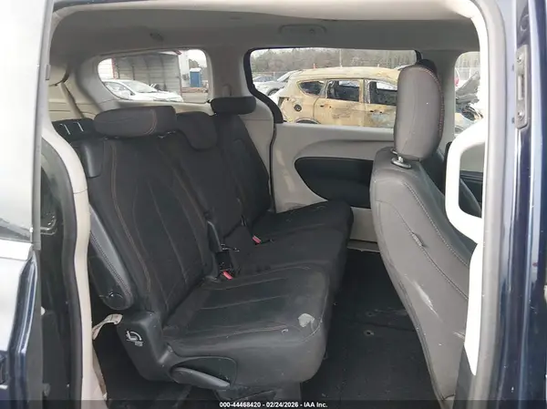 2C4RC1CG1HR521551 2017 CHRYSLER PACIFICA - Image 8