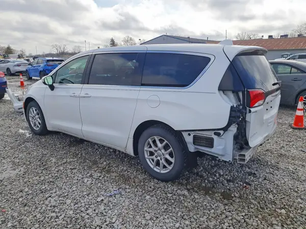 2C4RC1CG1HR608687 2017 CHRYSLER PACIFICA - Image 2