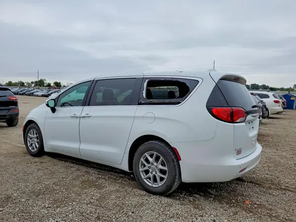 2C4RC1CG1HR658926 2017 CHRYSLER PACIFICA - Image 2