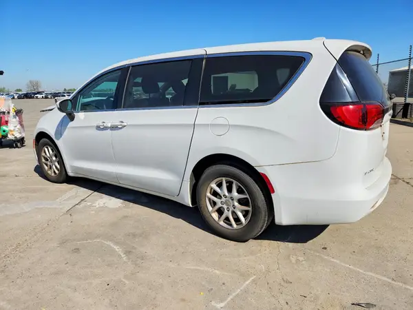 2C4RC1CG2HR553621 2017 CHRYSLER PACIFICA - Image 2