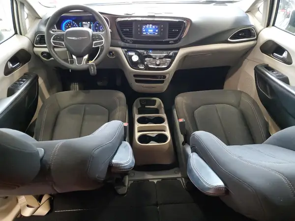 2C4RC1CG2HR561301 2017 CHRYSLER PACIFICA - Image 8