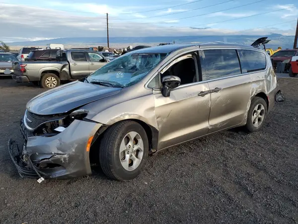 2C4RC1CG2HR571973 2017 CHRYSLER PACIFICA - Image 1