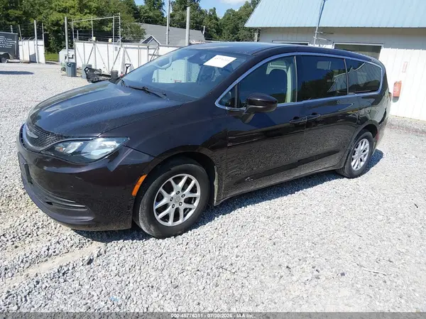 2C4RC1CG2HR627460 2017 CHRYSLER PACIFICA - Image 2
