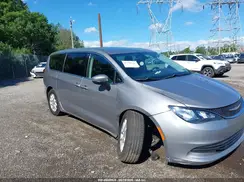 2C4RC1CG2HR628432 2017 CHRYSLER PACIFICA