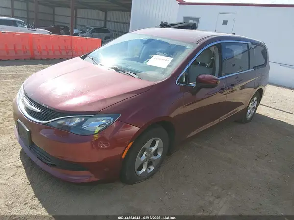 2C4RC1CG2HR636319 2017 CHRYSLER PACIFICA - Image 2