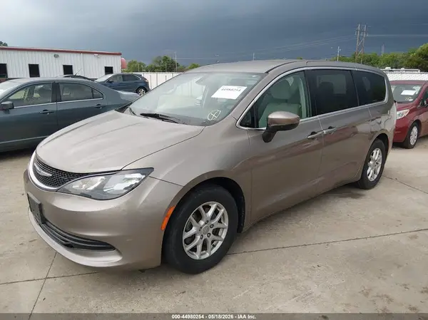 2C4RC1CG2HR655209 2017 CHRYSLER PACIFICA - Image 2