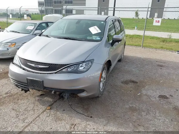2C4RC1CG2HR823740 2017 CHRYSLER PACIFICA - Image 2