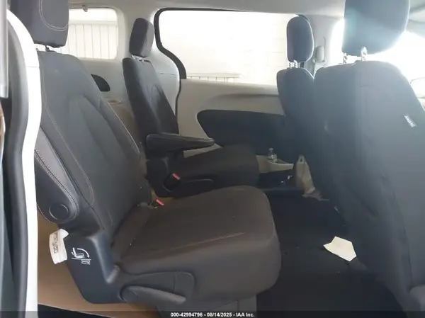 2C4RC1CG2JR351416 2018 CHRYSLER PACIFICA - Image 8
