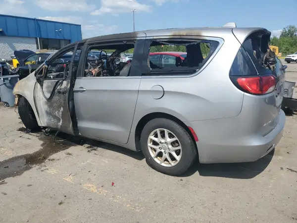 2C4RC1CG3HR502774 2017 CHRYSLER PACIFICA - Image 2