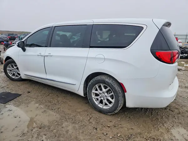 2C4RC1CG3HR531580 2017 CHRYSLER PACIFICA - Image 2