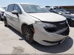 2C4RC1CG3HR565924 2017 CHRYSLER PACIFICA