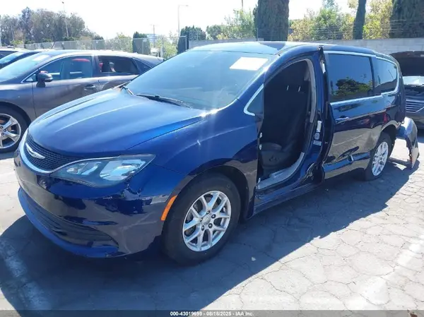 2C4RC1CG3HR609209 2017 CHRYSLER PACIFICA - Image 2