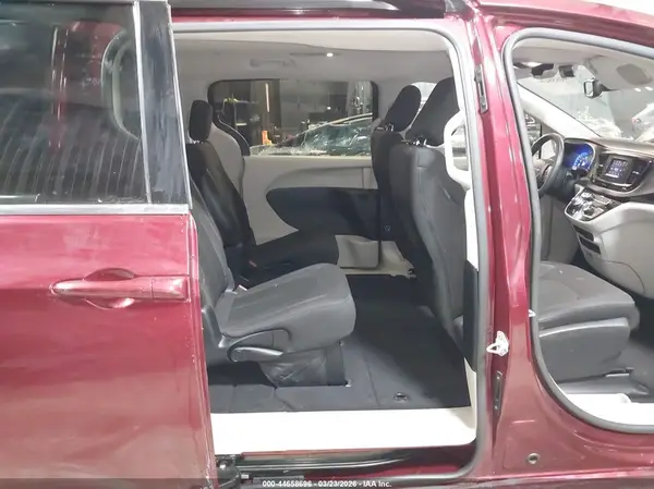 2C4RC1CG4HR521804 2017 CHRYSLER PACIFICA - Image 8
