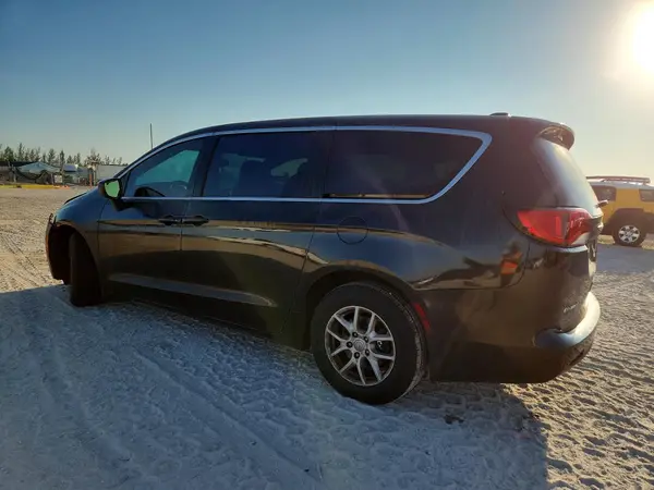 2C4RC1CG4HR553720 2017 CHRYSLER PACIFICA - Image 2