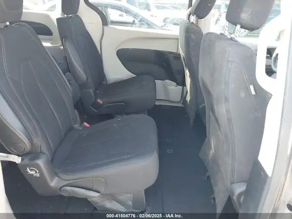 2C4RC1CG4HR579735 2017 CHRYSLER PACIFICA - Image 8