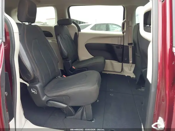 2C4RC1CG4HR597894 2017 CHRYSLER PACIFICA - Image 8