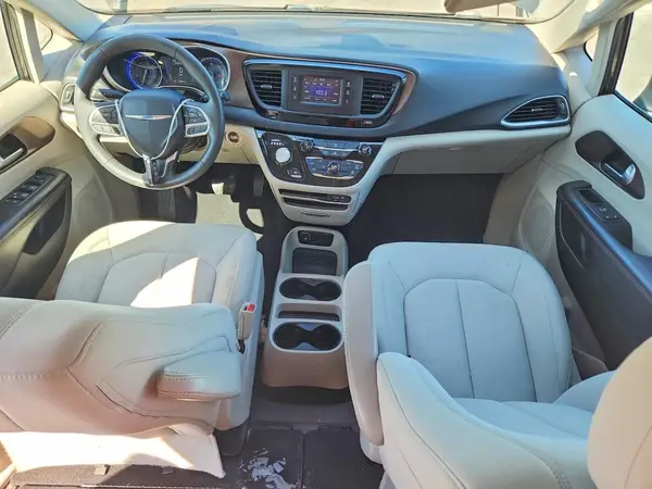 2C4RC1CG4HR598172 2017 CHRYSLER PACIFICA - Image 8