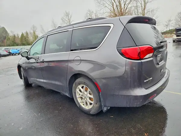 2C4RC1CG4HR683089 2017 CHRYSLER PACIFICA - Image 2