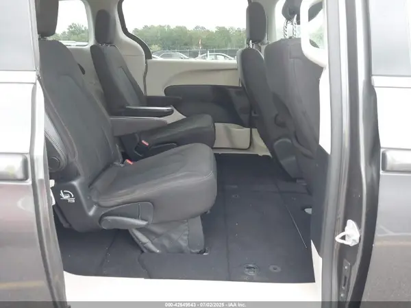 2C4RC1CG4HR695422 2017 CHRYSLER PACIFICA - Image 8