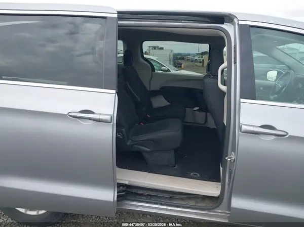 2C4RC1CG4KR700805 2019 CHRYSLER PACIFICA - Image 8