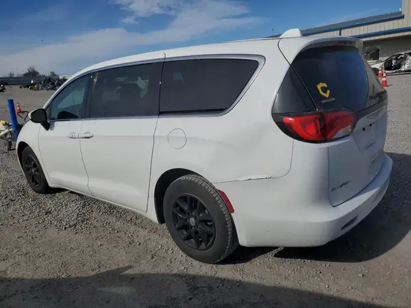 2C4RC1CG5HR513646 2017 CHRYSLER PACIFICA - Image 2