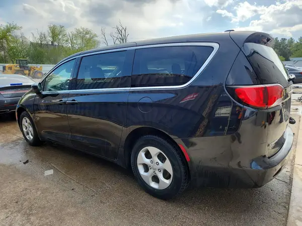 2C4RC1CG5HR519236 2017 CHRYSLER PACIFICA - Image 2