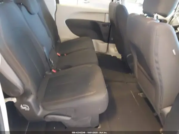 2C4RC1CG5HR525425 2017 CHRYSLER PACIFICA - Image 8