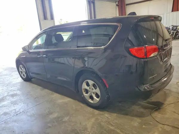 2C4RC1CG5HR532052 2017 CHRYSLER PACIFICA - Image 2
